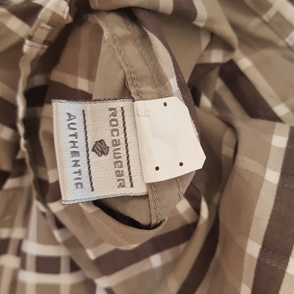 Rocawear-  Long Sleeve Button down - Picture 7 of 9